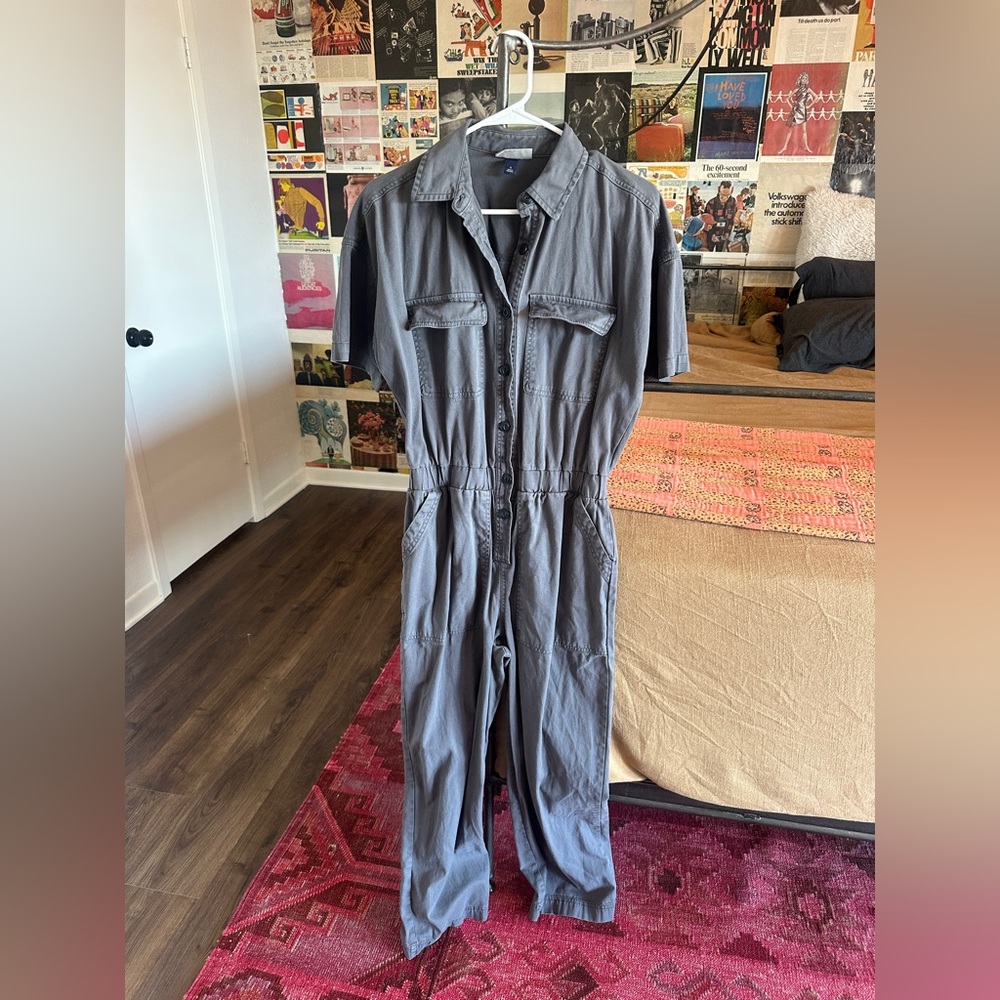 Universal Threads Gray Women's Jumpsuit